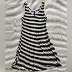 Seraphine Navy & White Stripe Sleeveless Maternity and Nursing Dress: Medium